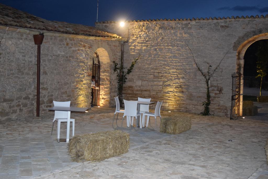 Willa Masseria Revinaldi Castel Del Monte  Zewnętrze zdjęcie